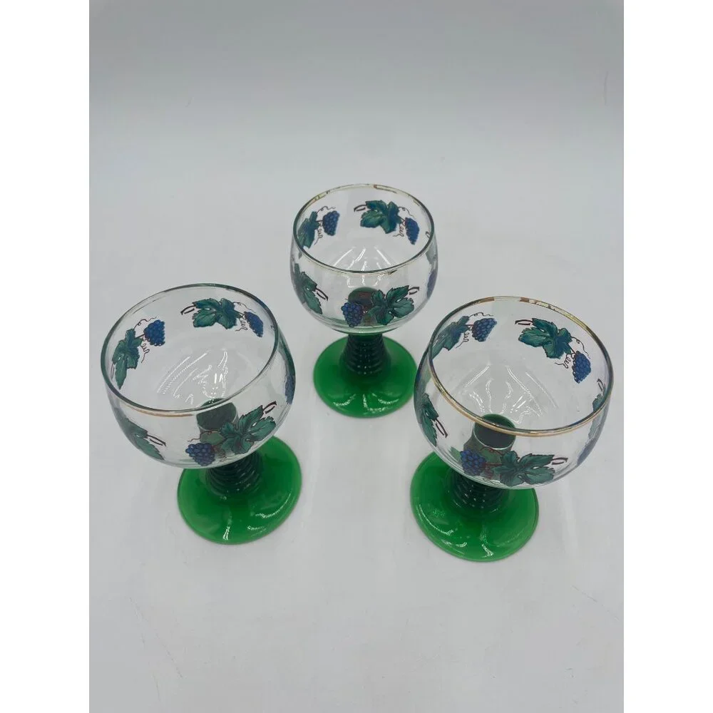 Vintage Luminarc France Wine Glass Set Of 3 With Grapevine Design & Green Stems - Picture 2 of 8